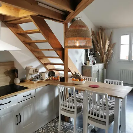 Charming In Bordeaux, 2 Steps From The Train Station *