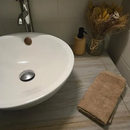 Charming In Bordeaux, 2 Steps From The Train Station * Bordeaux