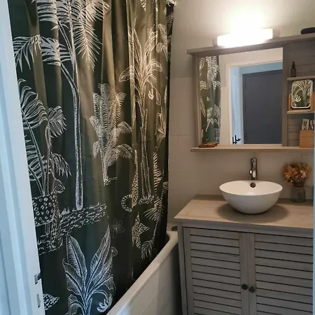 Charming In Bordeaux, 2 Steps From The Train Station * Burdeos