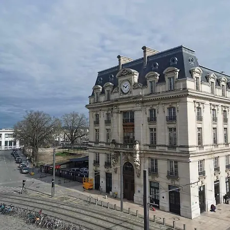 Apartamento Charming In Bordeaux, 2 Steps From The Train Station